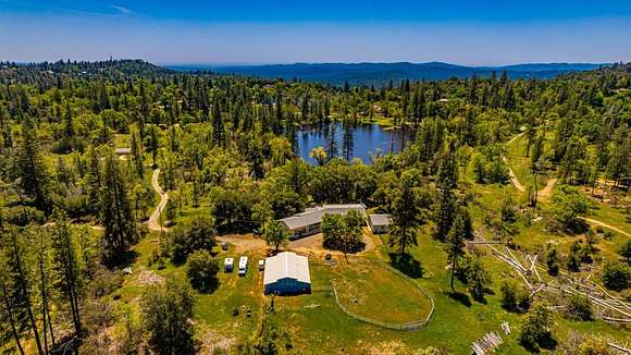 10.46 Acres of Land with Home for Sale in Mariposa, California