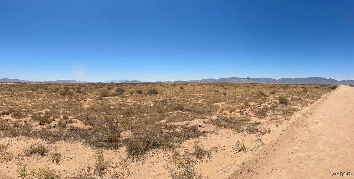 5 Acres of Land for Sale in Kingman, Arizona