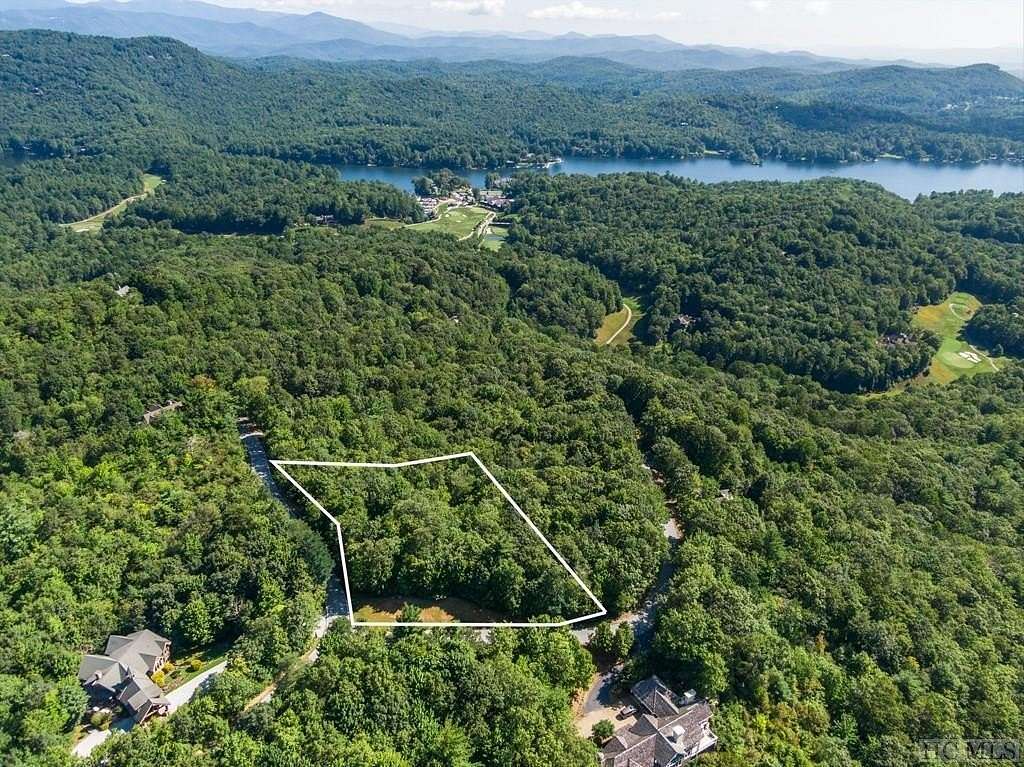 1 Acre of Land for Sale in Lake Toxaway, North Carolina