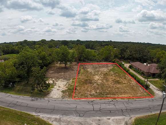 0.25 Acres of Residential Land for Sale in Terrell, Texas