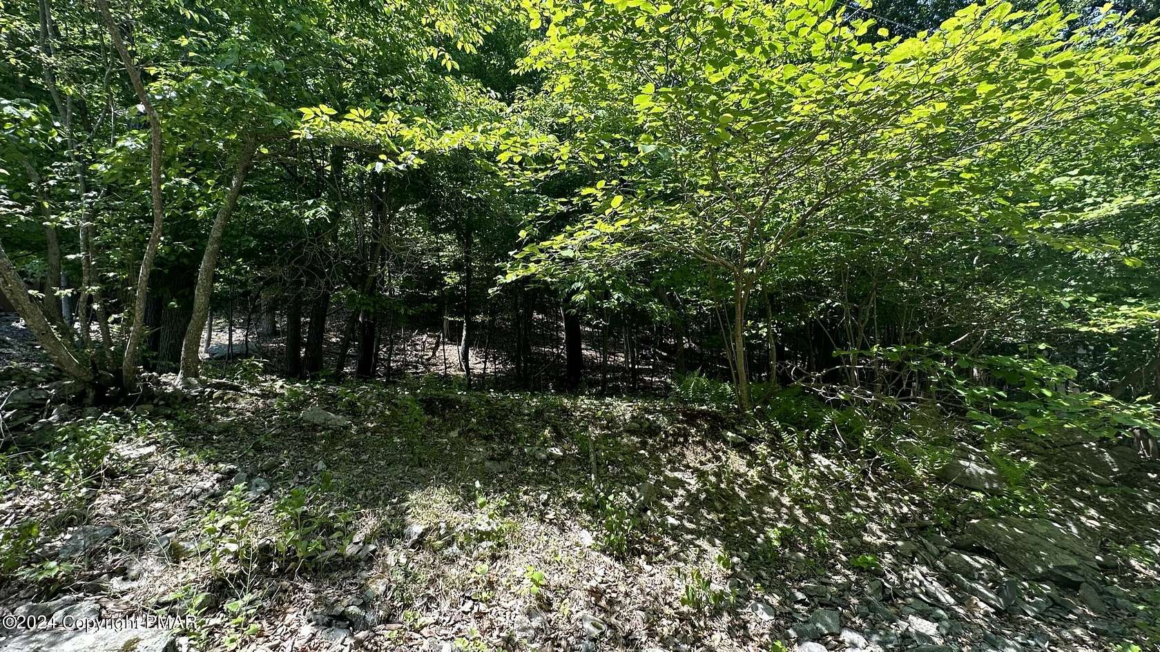 0.32 Acres of Residential Land for Sale in Bushkill, Pennsylvania