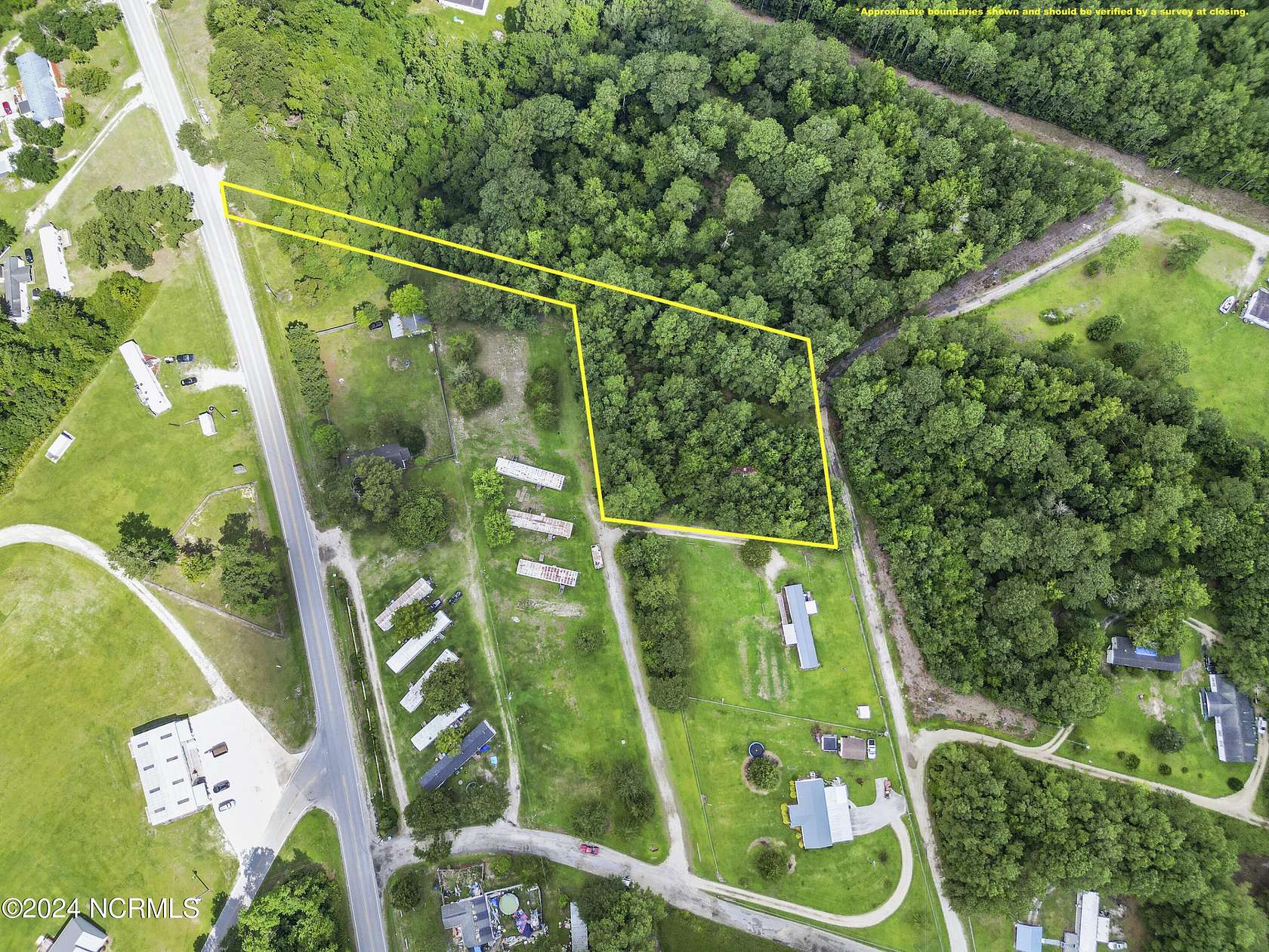 1 Acre of Residential Land for Sale in Richlands, North Carolina