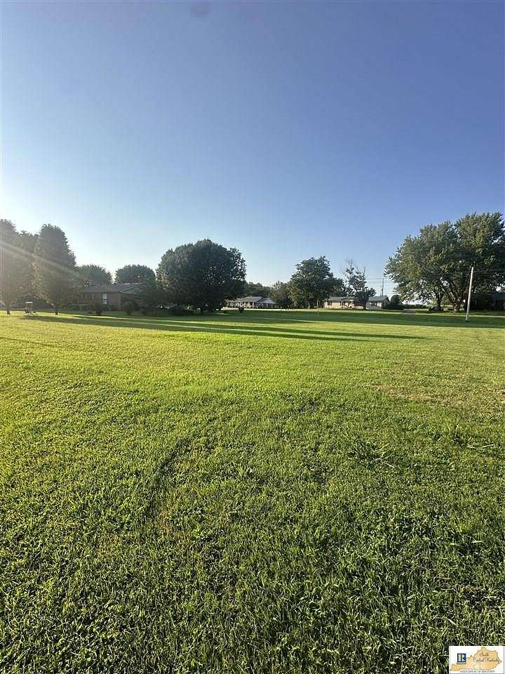 0.5 Acres of Residential Land for Sale in Summer Shade, Kentucky