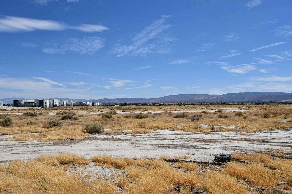 5.114 Acres of Commercial Land for Sale in Lancaster, California