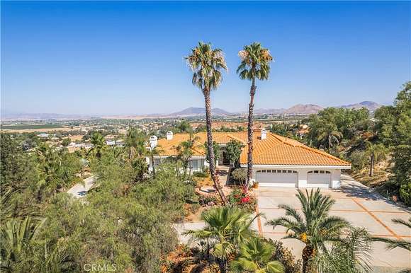 2.94 Acres of Residential Land with Home for Sale in Temecula, California