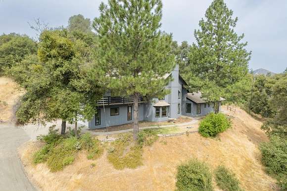 2.13 Acres of Residential Land with Home for Sale in Mariposa, California