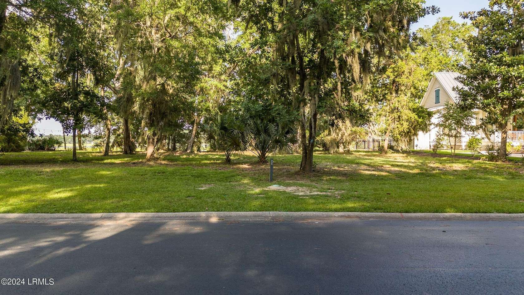 0.41 Acres of Land for Sale in Beaufort, South Carolina