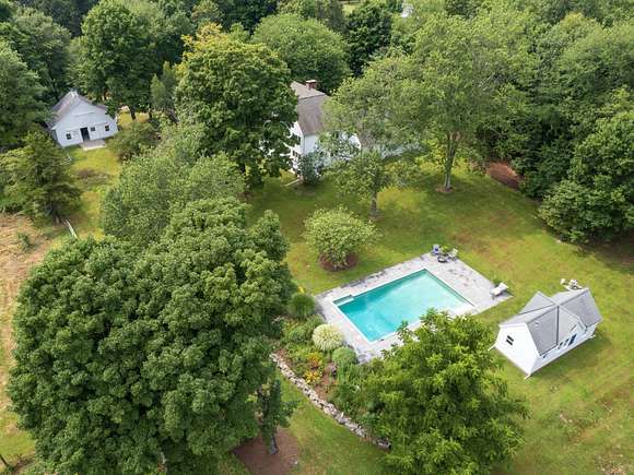 10.43 Acres of Land with Home for Sale in Redding, Connecticut