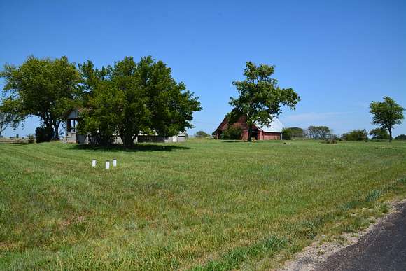 54.91 Acres of Improved Recreational Land for Sale in Lecompton, Kansas