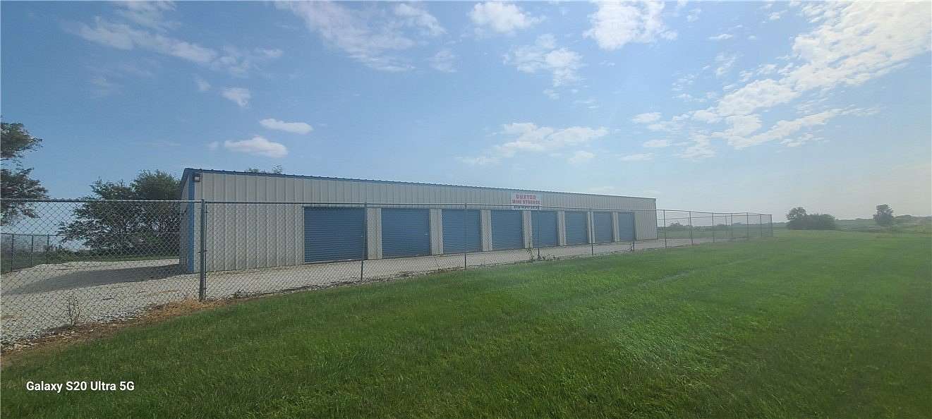 3.01 Acres of Improved Commercial Land for Sale in Dexter, Iowa