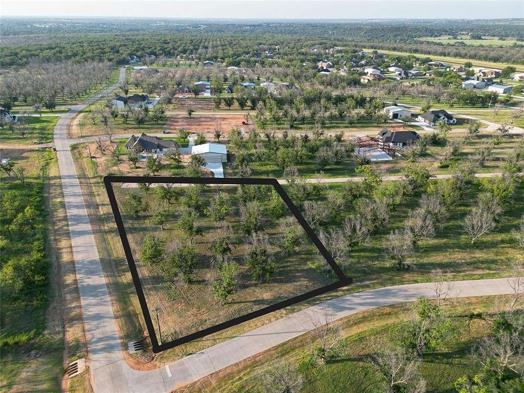 1.271 Acres of Land for Sale in Granbury, Texas