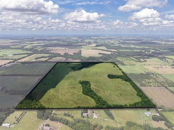 122 Acres of Land for Sale in Bonham, Texas