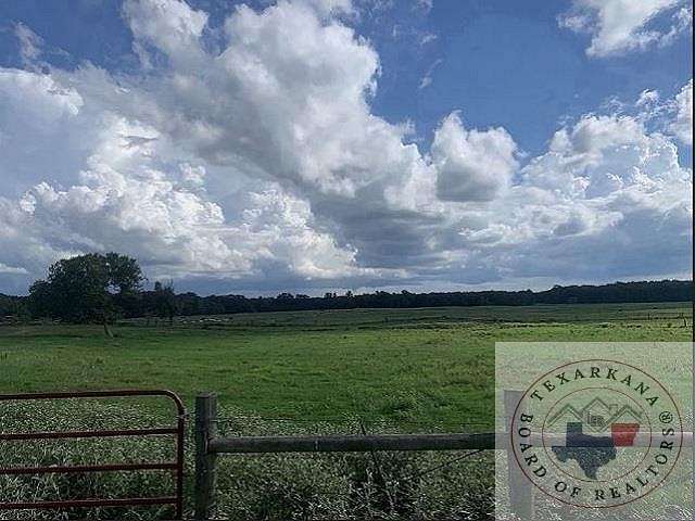 100 Acres of Agricultural Land for Sale in De Kalb, Texas