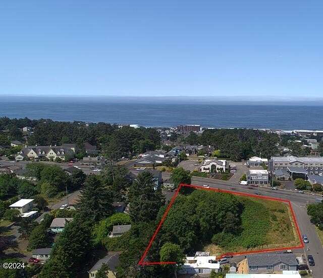 0.91 Acres of Commercial Land for Sale in Lincoln City, Oregon