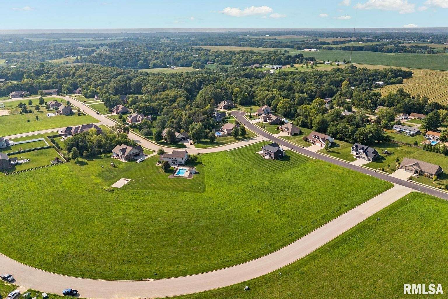 0.7 Acres of Residential Land for Sale in Groveland, Illinois