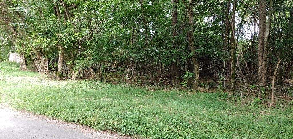 3.6 Acres of Residential Land for Sale in Athens, Tennessee