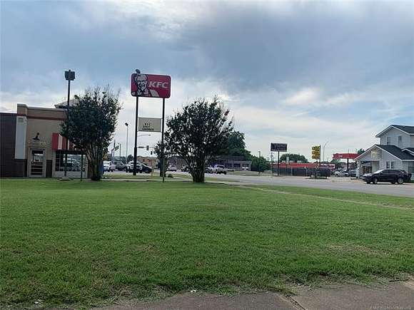 0.161 Acres of Commercial Land for Sale in Okmulgee, Oklahoma