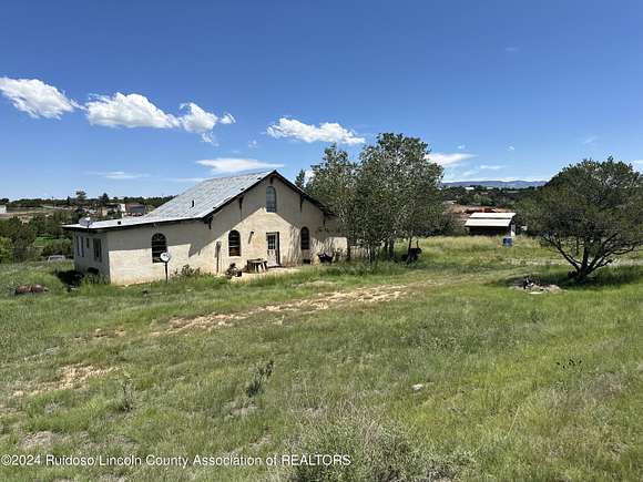 2.27 Acres of Residential Land with Home for Sale in Capitan, New Mexico