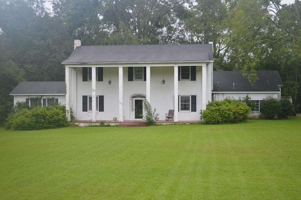 2.3 Acres of Residential Land with Home for Sale in Vidalia, Georgia