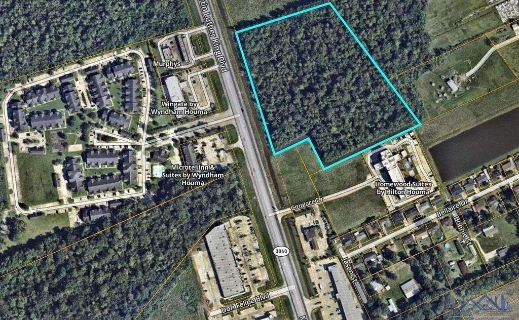 11.27 Acres of Commercial Land for Sale in Houma, Louisiana