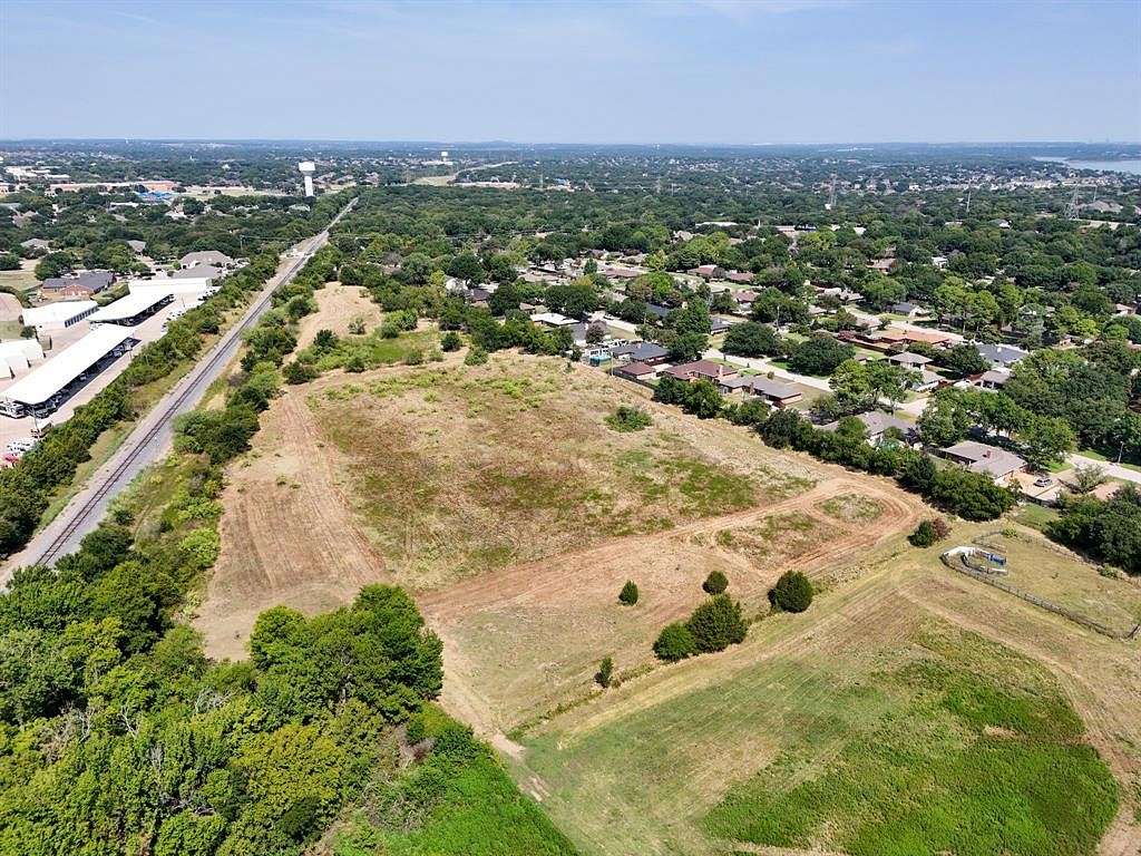 9.377 Acres of Agricultural Land for Sale in Highland Village, Texas