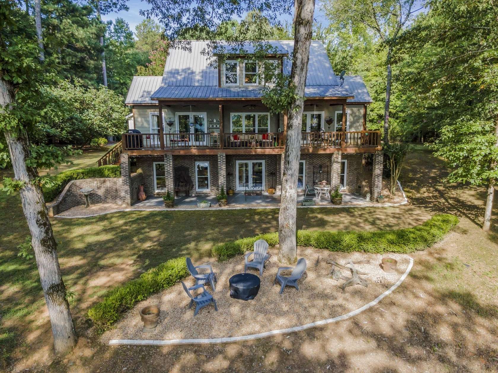 2.65 Acres of Residential Land with Home for Sale in Bremen, Alabama