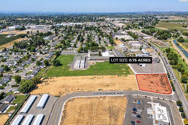 0.75 Acres of Commercial Land for Sale in Grandview, Washington