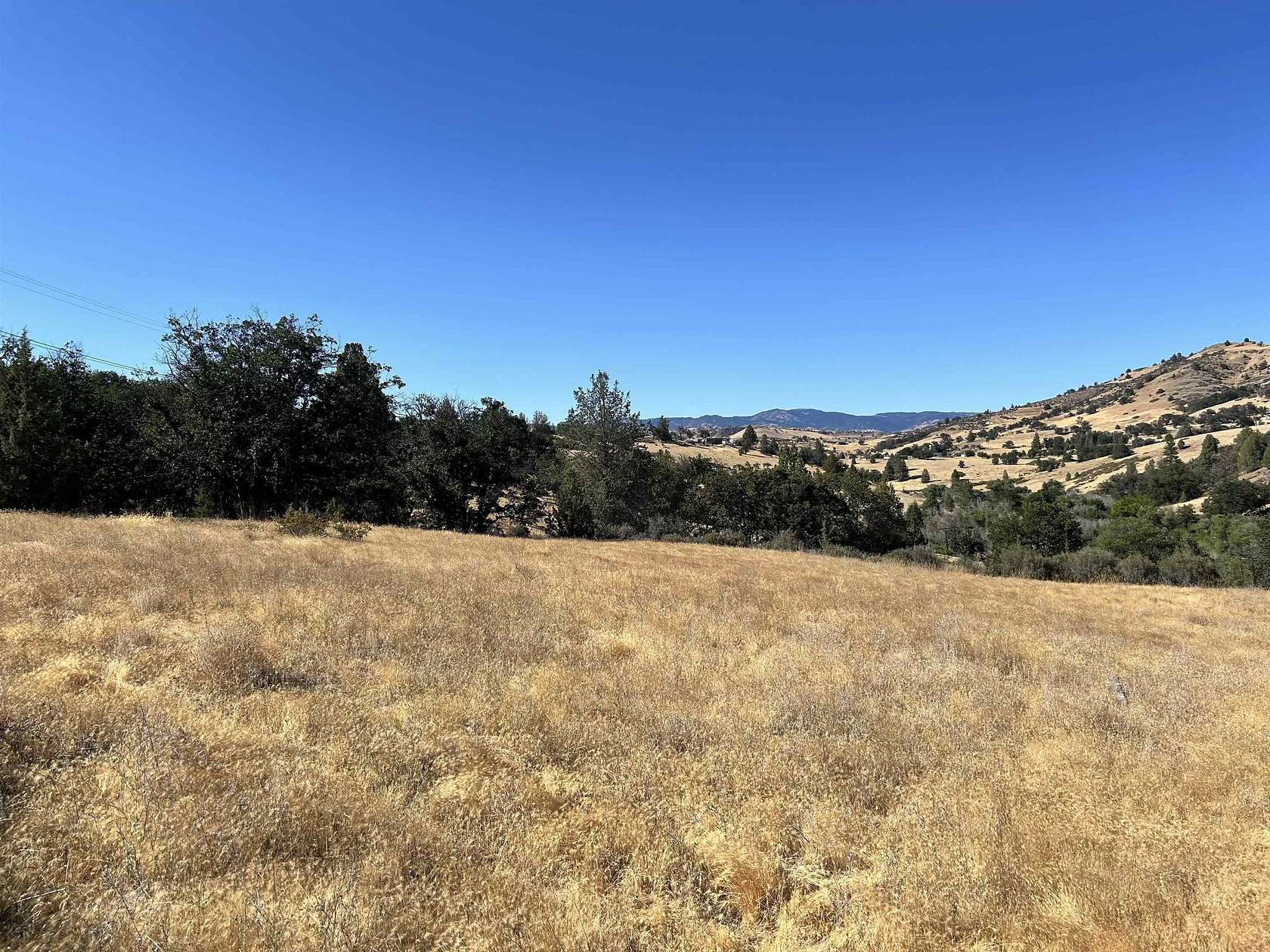 0.76 Acres of Residential Land for Sale in Hornbrook, California