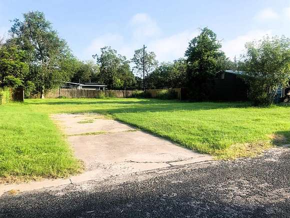 0.19 Acres of Land for Sale in Beeville, Texas