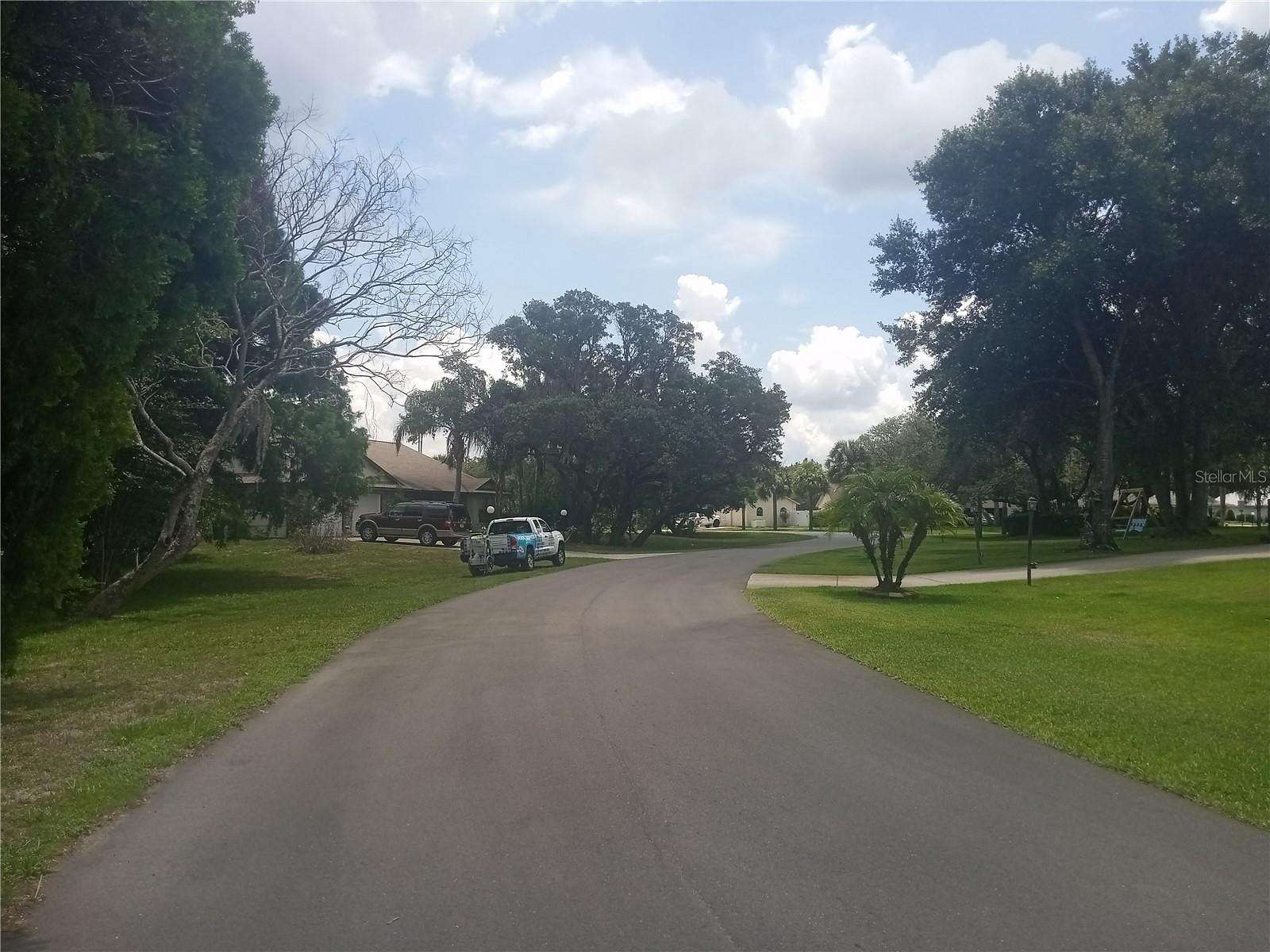 1.5 Acres of Residential Land for Sale in Leesburg, Florida