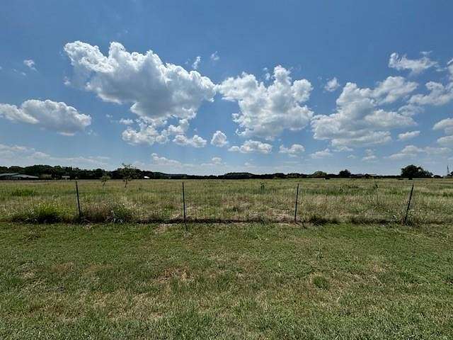 10 Acres of Land for Sale in Meridian, Texas