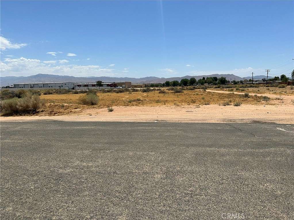 7.5 Acres of Land for Sale in Apple Valley, California