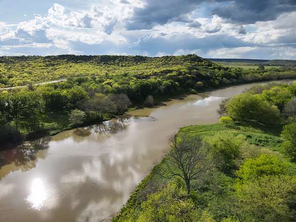 40 Acres of Recreational Land & Farm for Sale in Lampasas, Texas