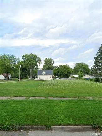 0.41 Acres of Residential Land for Sale in Saginaw, Michigan