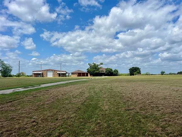 11.601 Acres of Land with Home for Sale in Whitney, Texas