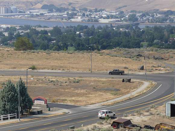 0.91 Acres of Commercial Land for Sale in Lewiston, Idaho