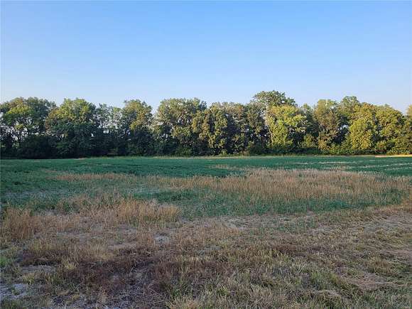 5 Acres of Land for Sale in Bellflower, Missouri