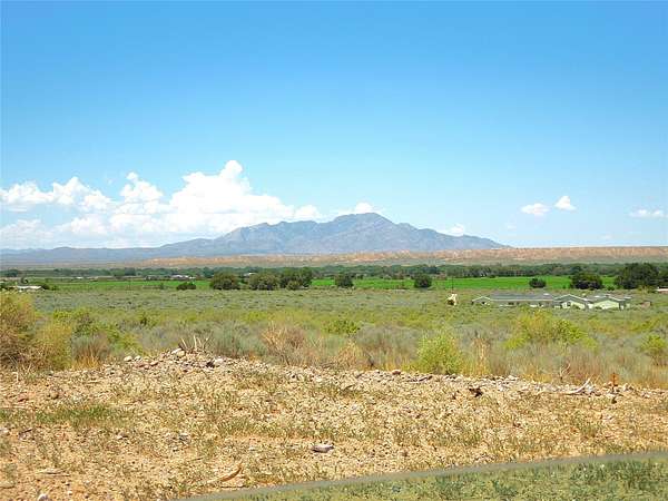 10 Acres of Residential Land for Sale in Las Nutrias, New Mexico