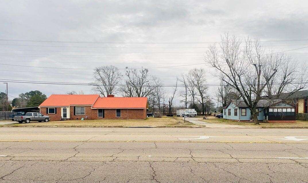 1 Acre of Commercial Land for Sale in West Point, Mississippi