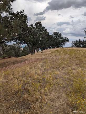 1.2 Acres of Residential Land for Sale in Tehachapi, California