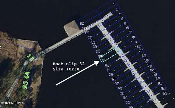 0.75 Acres of Residential Land for Sale in Oriental, North Carolina