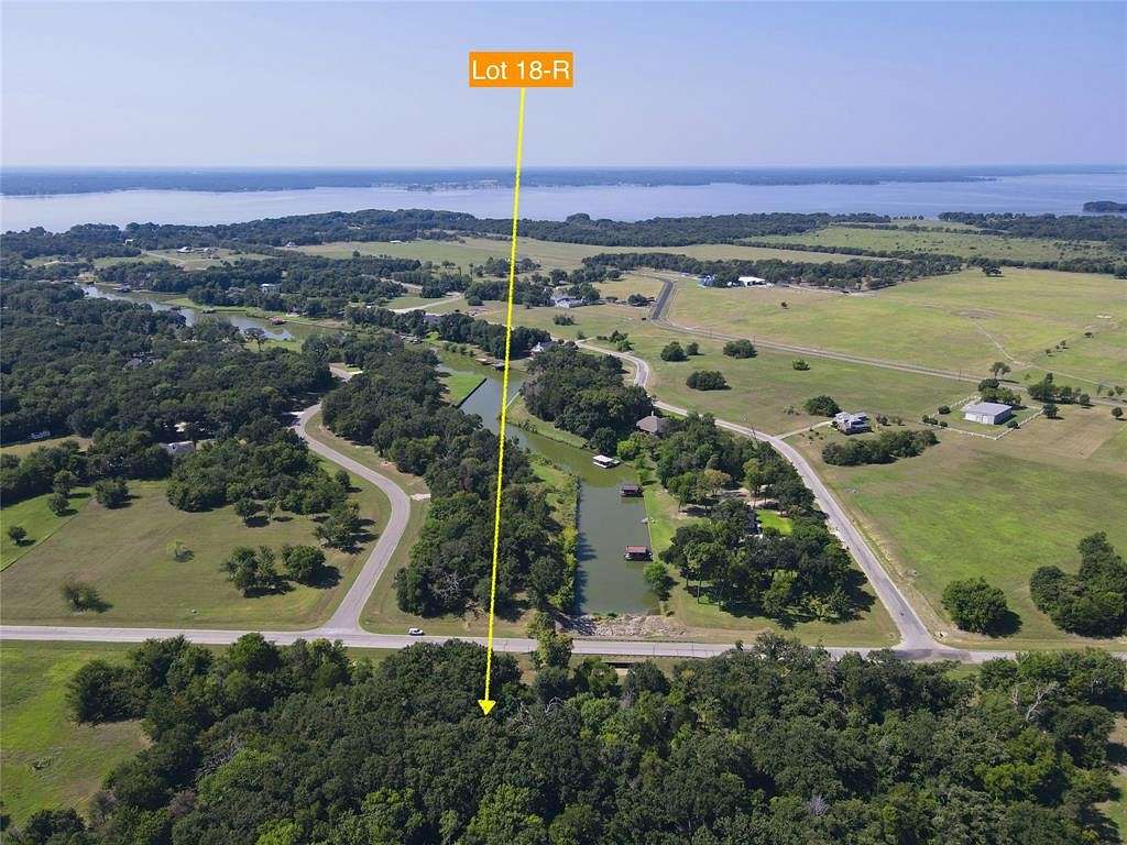 2.03 Acres of Land for Sale in Corsicana, Texas