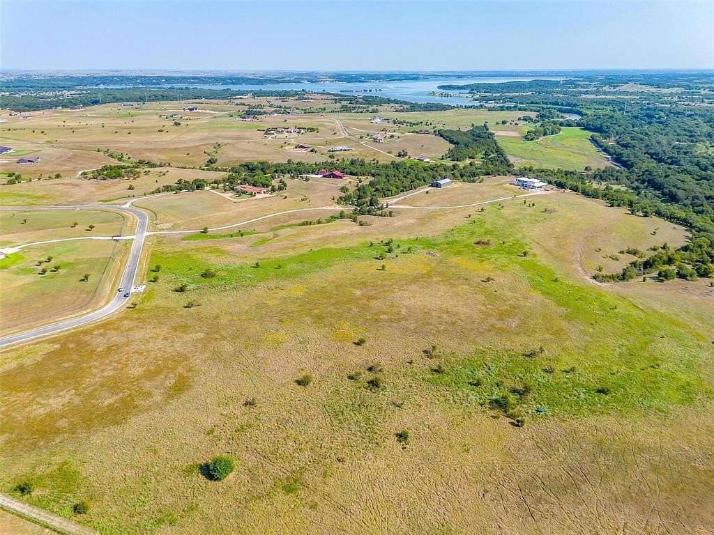 27.594 Acres of Agricultural Land for Sale in Crowley, Texas