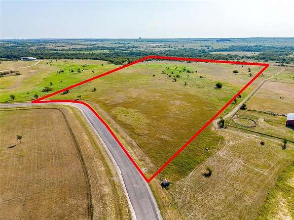 27.594 Acres of Agricultural Land for Sale in Crowley, Texas