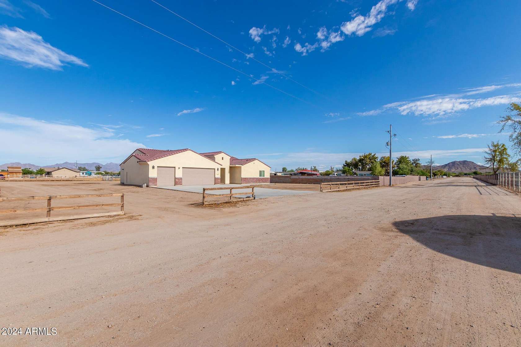 1 Acre of Residential Land with Home for Sale in Buckeye, Arizona