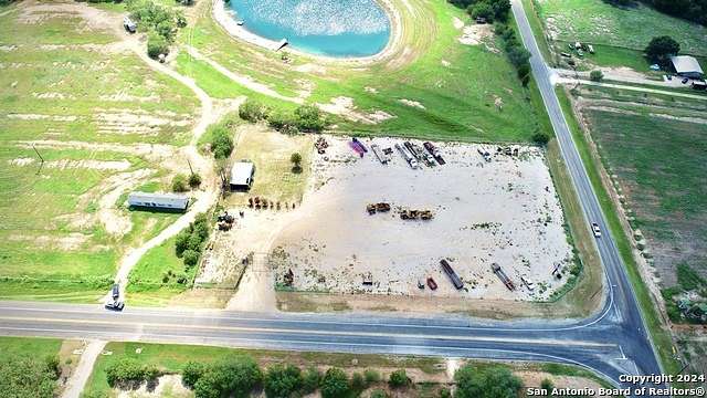 3 Acres of Improved Commercial Land for Sale in Seguin, Texas