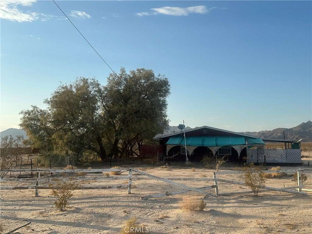 5 Acres of Residential Land with Home for Sale in Twentynine Palms, California