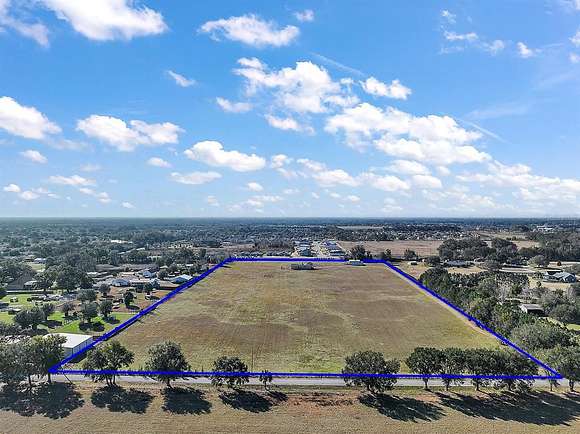 19.6 Acres of Land with Home for Sale in Oxford, Florida