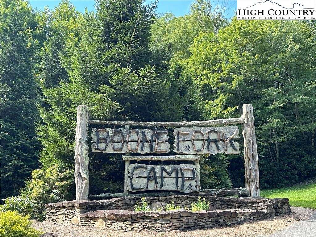 0.92 Acres of Residential Land for Sale in Blowing Rock, North Carolina