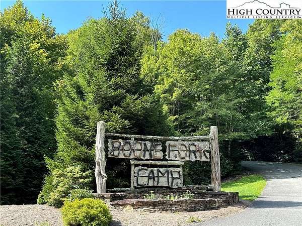 0.92 Acres of Residential Land for Sale in Blowing Rock, North Carolina